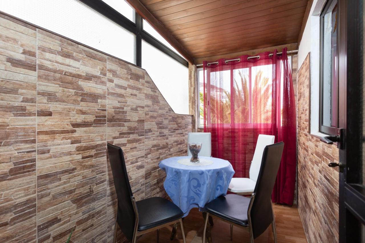 Apartamento En Primera Linea De Playa Con Aire Acondicionado Арона Экстерьер фото