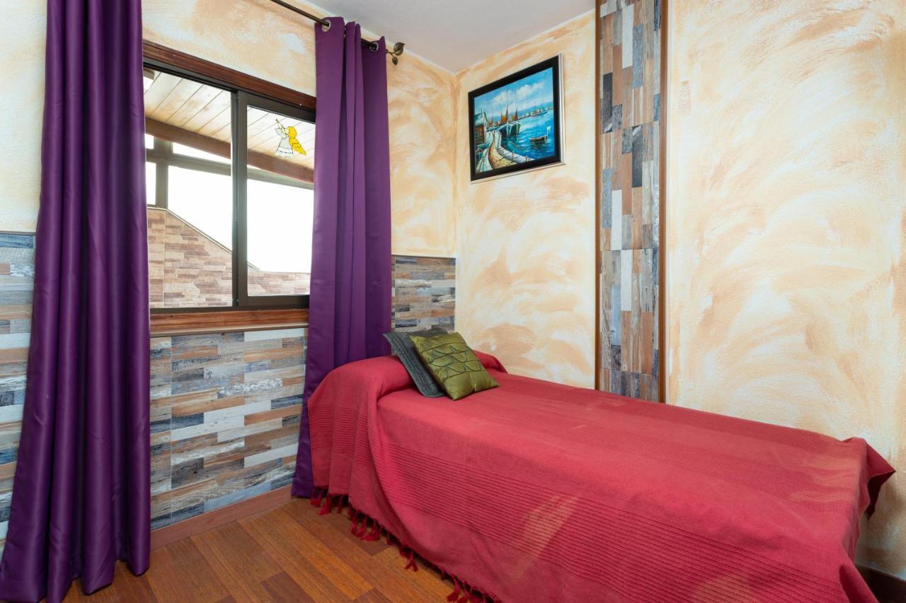 Apartamento En Primera Linea De Playa Con Aire Acondicionado Арона Экстерьер фото